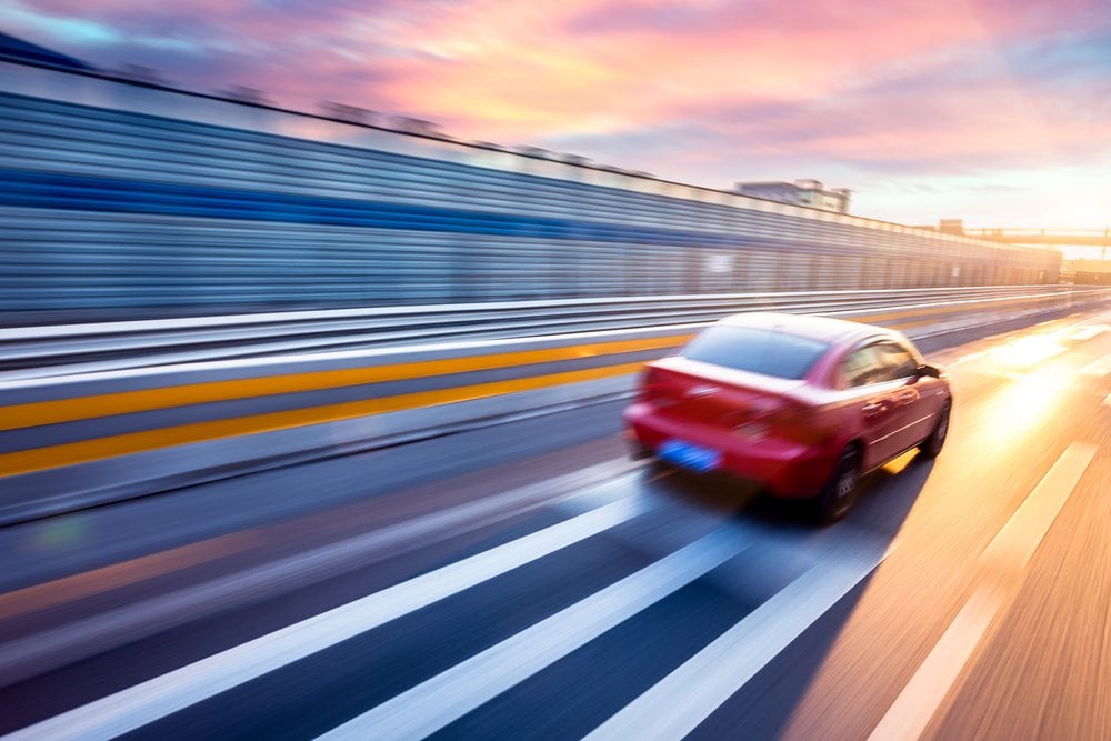 https://www.scienceabc.com/wp-content/uploads/2015/10/Car-driving-on-freeway-at-sunset-motion-blur-full-speed-06photos.jpg