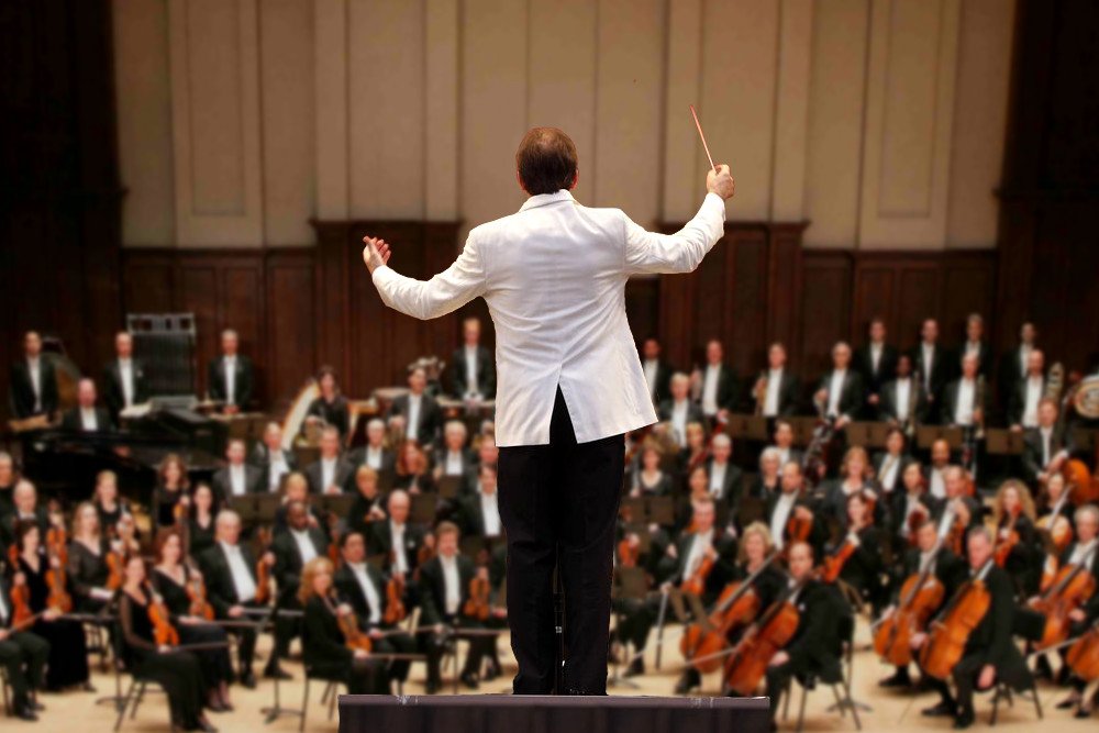 Orchestra Conductor What Does An Orchestra Conductor Actually Do 