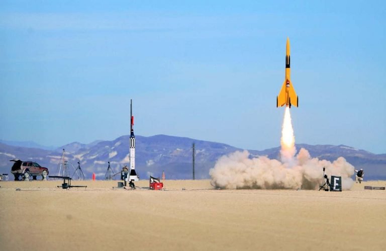 how-do-rockets-work-in-space-without-oxygen