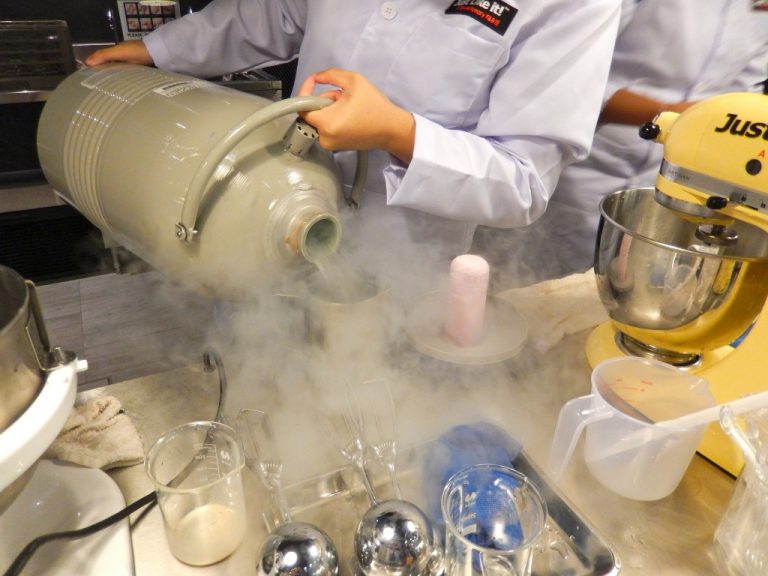 drinking-liquid-nitrogen-is-liquid-nitrogen-dangerous-can-you-drink-it