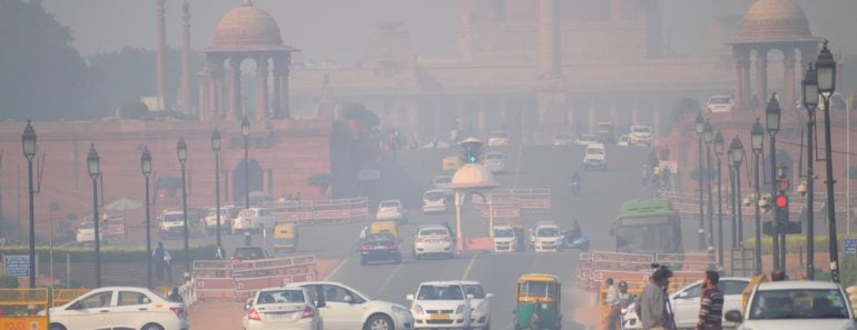 Vehicles moving in the road amidst heavy smog(Saurav022)s